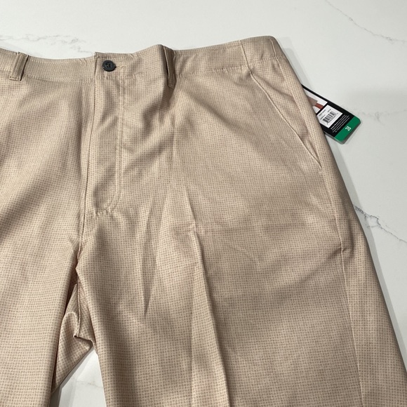 Mens performance shorts - Picture 3 of 7